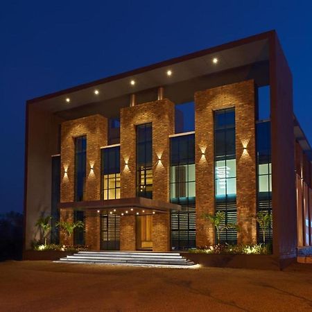 Hotel Shlok Колхапур Экстерьер фото