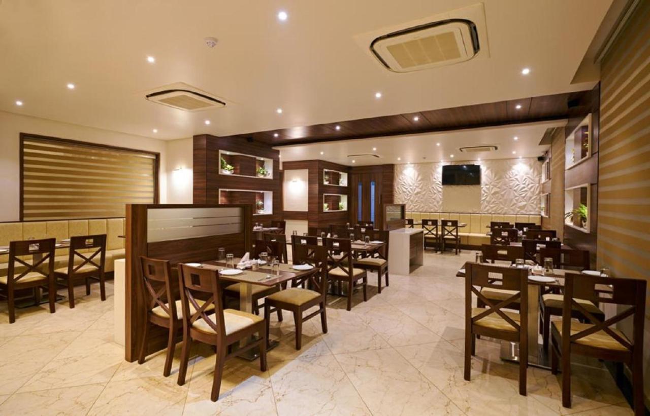 Hotel Shlok Колхапур Экстерьер фото